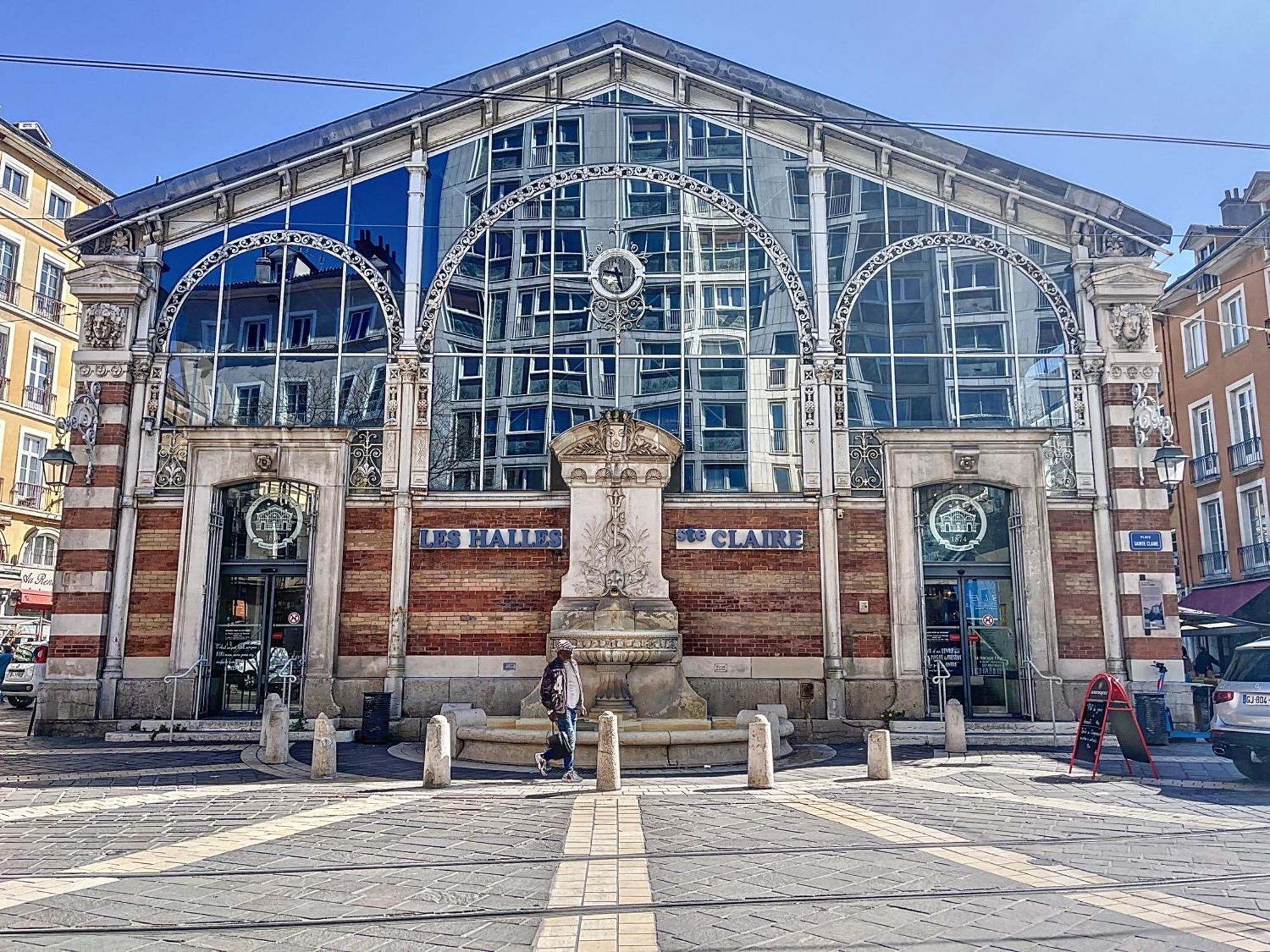 T3 Halles Sainte-claires Centre Apartment